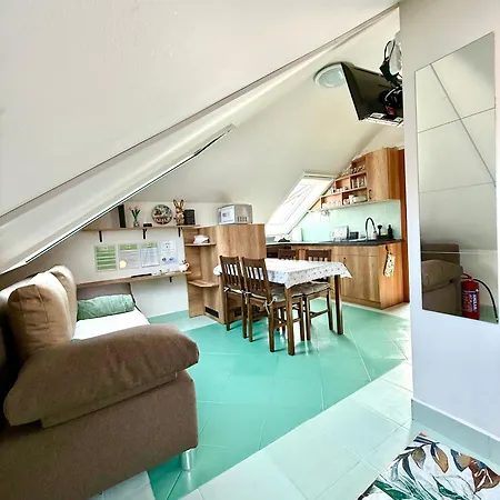 Apartamento Sunset For 6 People, With Free Ac, Free Parking Gárdony
