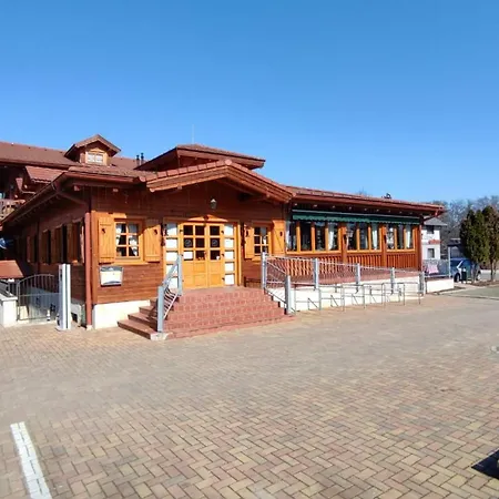 Apartamento Sunset For 6 People, With Free Ac, Free Parking Gárdony