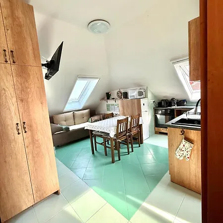 Sunset For 6 People, With Free Ac, Free Parking Gárdony