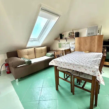 Sunset For 6 People, With Free Ac, Free Parking