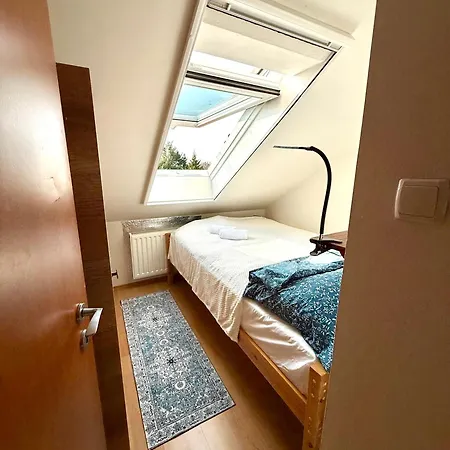 Sunset For 6 People, With Free Ac, Free Parking *