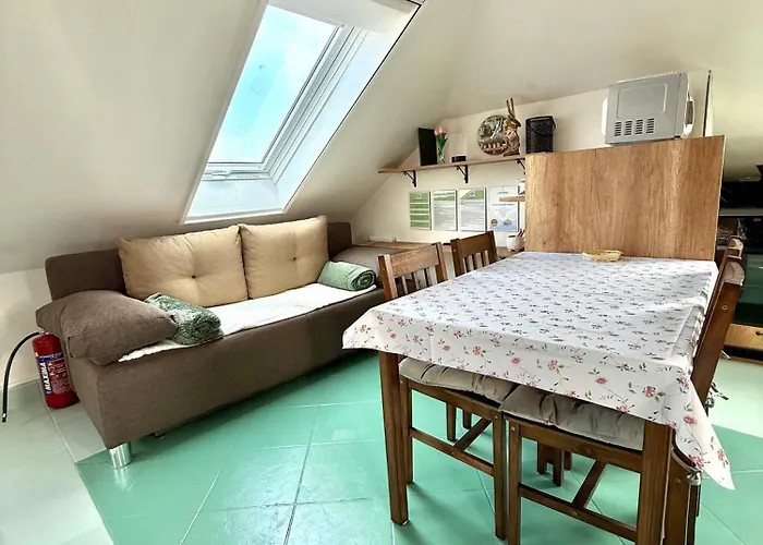 Sunset For 6 People, With Free Ac, Free Parking